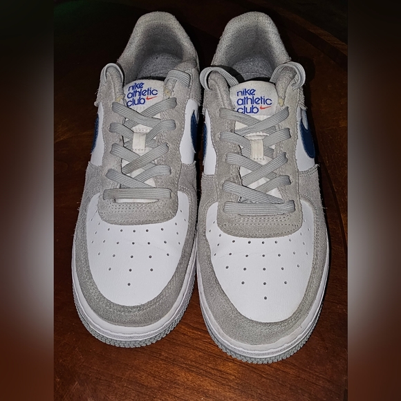 Nike Air Force 1 Low Athletic Club White Grey Size 7y or Womens size 7 - Picture 2 of 7